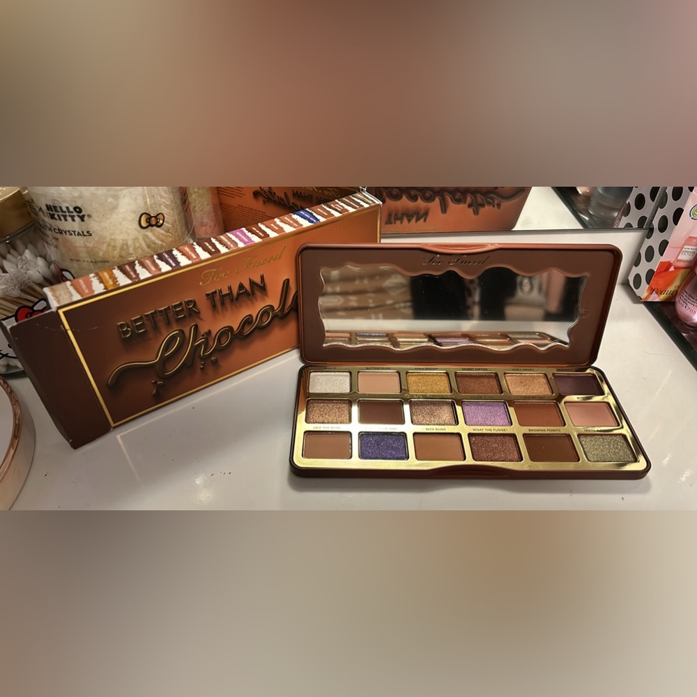 Too faced Better than chocolate